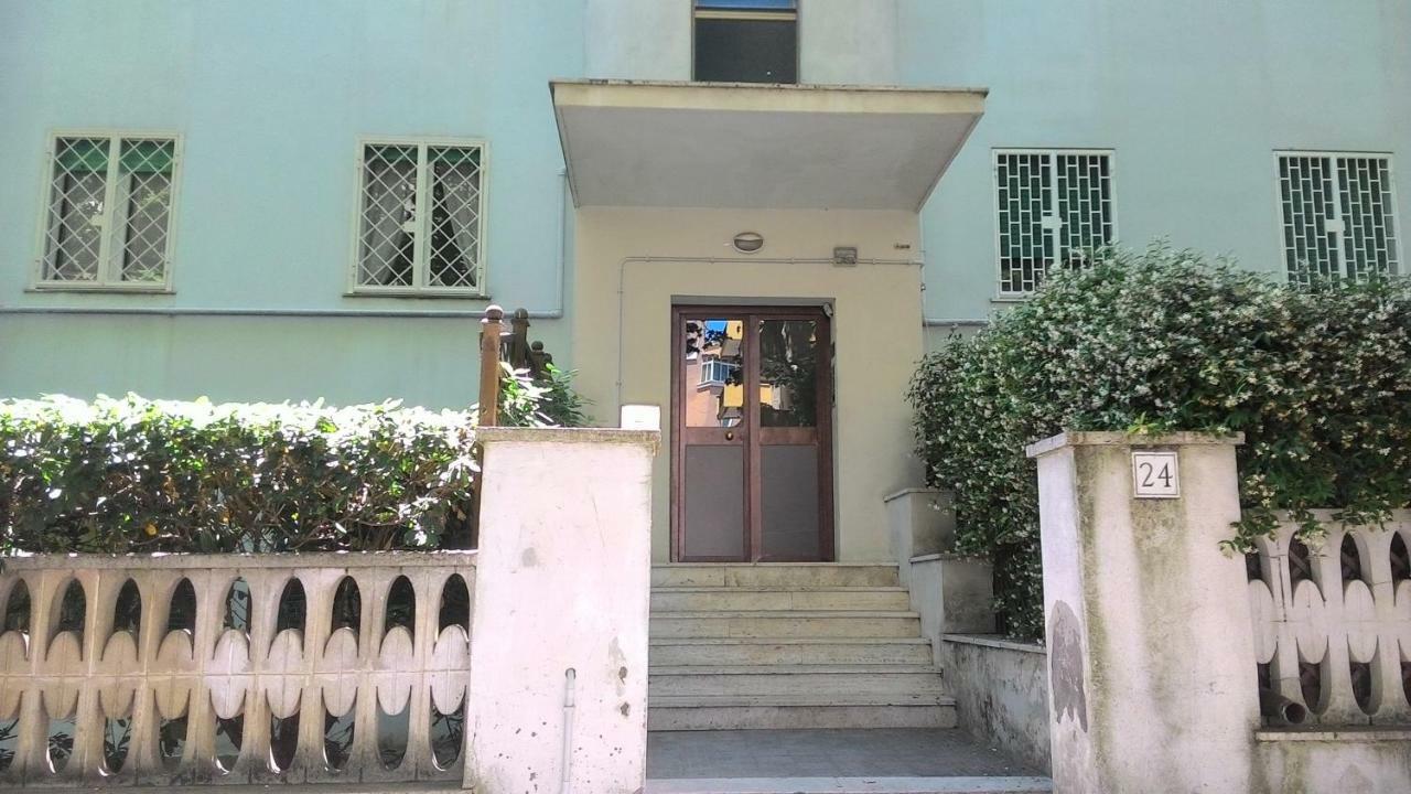 Brezza di Mare Lejlighed Lido di Ostia Eksteriør billede