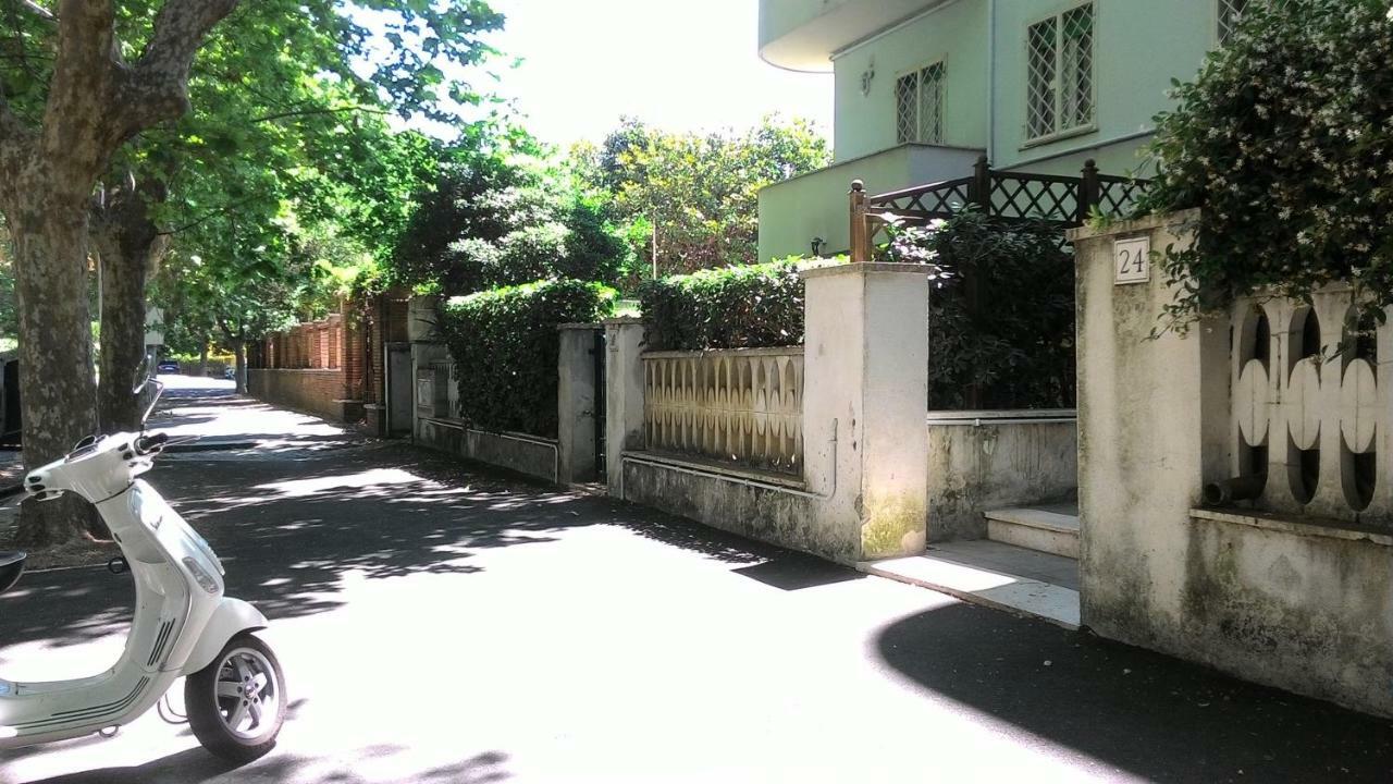 Brezza di Mare Lejlighed Lido di Ostia Eksteriør billede