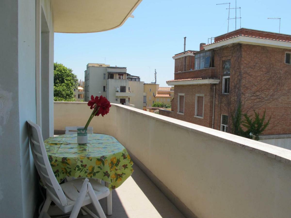 Brezza di Mare Lejlighed Lido di Ostia Eksteriør billede